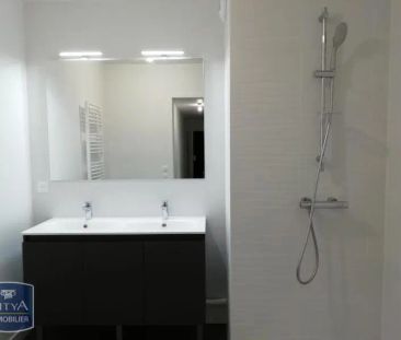 Appartement à louer 4 pièces 84.65m² - Photo 2