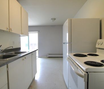 For Lease - 18 HOLLAND Street Unit# 18, St. Thomas, Ontario - Photo 5