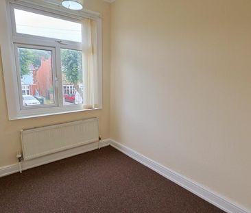 Glendower Avenue, Coventry - Traditional 3 Bedroom Mid Terrace - Photo 3