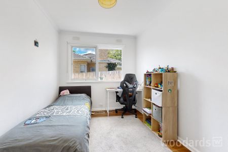 Bright, Effortless Living in this Prized Pocket of Templestowe Lower - Photo 4