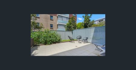 Stylish One Bedroom Apartment in Westmead - Photo 5