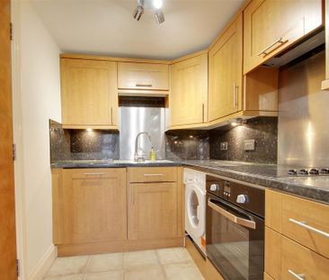 2 bedroom flat to rent - Photo 6