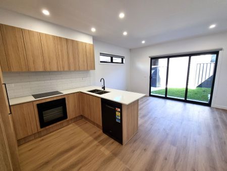 NEWLY BUILT townhouse - Photo 4