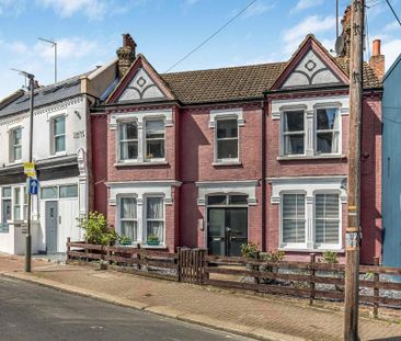 2 bedroom flat to rent - Photo 6