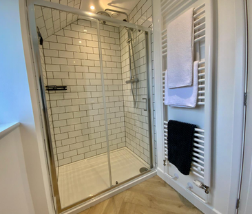 Courtney Road, Kingswood - Photo 3