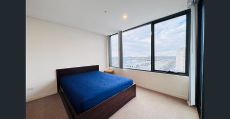 Modern, Harbour Bridge Views, Furnished - Photo 5