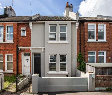 6 bedroom terraced house to rent - Photo 4