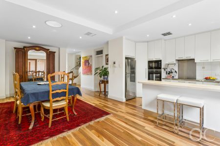 Open the Door to a Mediterranean-Inspired Courtyard Escape in the Heart of the CBD - Photo 5