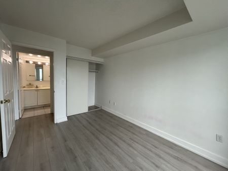 For Lease - 1 Pemberton Avenue Unit# 1606, Toronto, Ontario - Photo 3