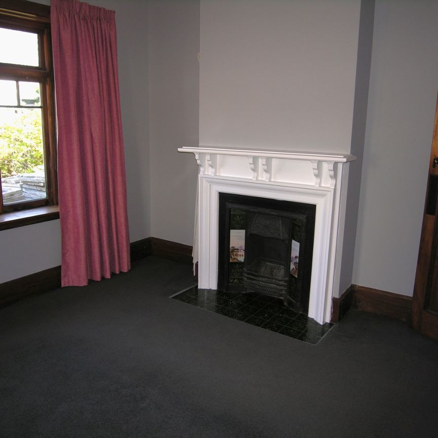 Character House in Merivale with parking - Photo 1