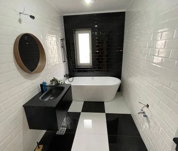 Apartament cu 2 camere, 54 mp, parcare, zona Eroilor - Fotografie 4