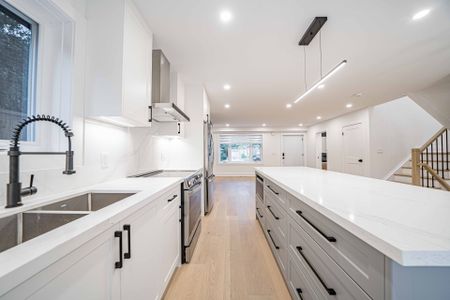 For Lease - 58 Carsbrooke Road, Toronto, Ontario - Photo 2