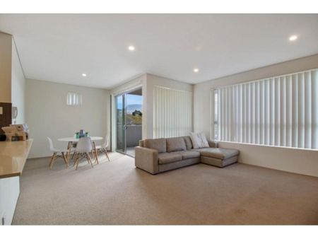 8 / 12 Loftus Street, Wollongong, NSW 2500 - Photo 3