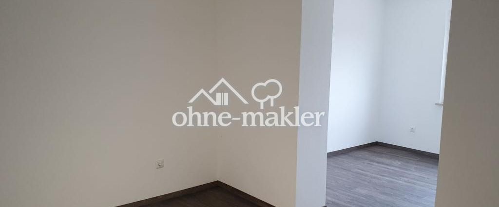 Sofort frei! Kernsanierte moderne 2-Zimmer-Nichtraucherwohnung mit Einbauküche - Photo 1