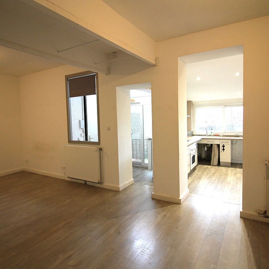 NIMES FACULTES HOCHE Bel appartement de type 3 de 78.54 m2 avec terrasse ., - Photo 1