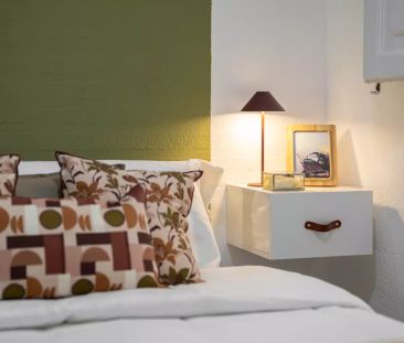 Room in a shared 7-bedroom apartment for rent in el Gòtic, bills included, perfect for professionals and students - Foto 5