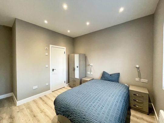 1 bedroom in a house share to rent - Photo 1