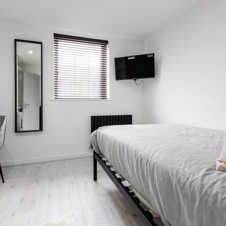 6 bedroom house to rent - Photo 4