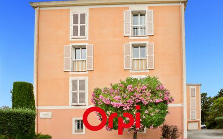 Appartement à louer 3 pièces • 66,24 m2 Sanary-sur-Mer - Photo 4