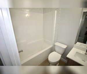 122-1 Bedroom 1 Bathroom Suite For Rent Leduc - Photo 5