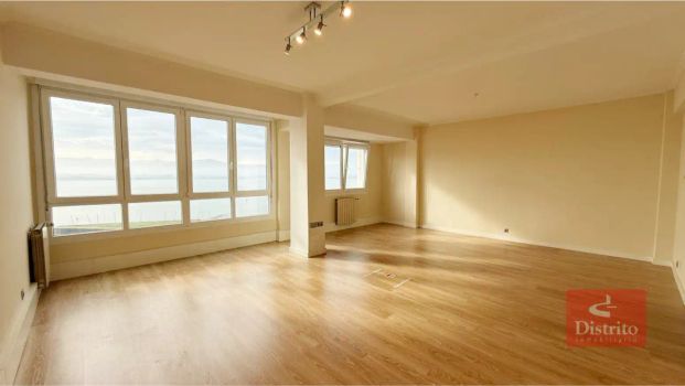 Piso de alquiler en Santander - Castelar, Puerto Chico - Photo 1