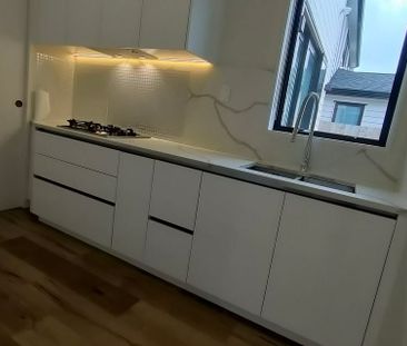 3 bedroom Granny with Utilities - Photo 6