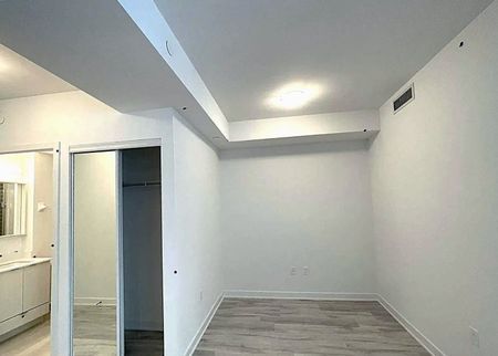 For Lease - 4675 Metcalfe Avenue Unit# 702, Mississauga, Ontario - Photo 4