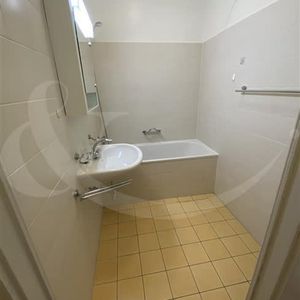 4 Zimmer, 3. Stock - Photo 2