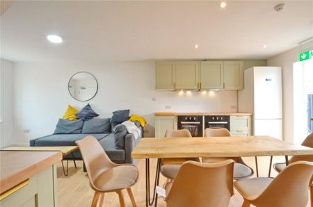 Homeleaze Road, Southmead - Photo 2