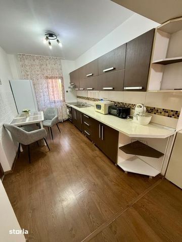 Inchiriez apartament 3 camere 80 mp , Zona Olosig - Fotografie 2