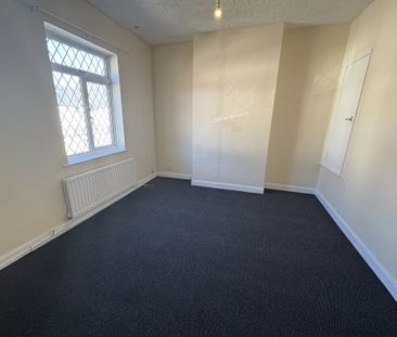 Cheshire Road, Smethwick, B67 - Photo 1