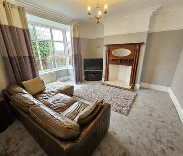 3 bed Detached - To Let - Photo 2