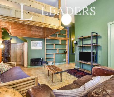 Studio to rent - Photo 4