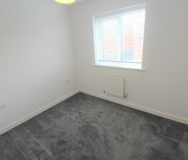 3 bedroom semi-detached house to rent - Photo 2
