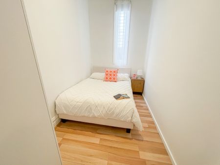 FANTASTIC FIVE BEDROOM HOUSE - Photo 5