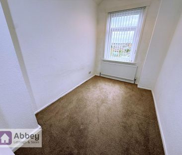 3 bedroom terraced house to rent - Photo 6