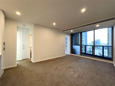 1513/81 City Road - Photo 2