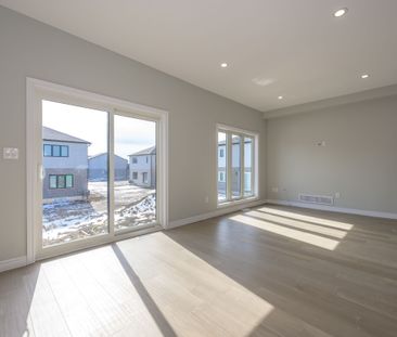 For Lease - 3650 SOUTHBRIDGE Avenue, London South, Ontario - Photo 1