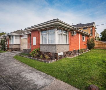 NEAT AS A PIN | HEATING AND COOLING | EASY ACCESS TO TRANSPORT - Photo 2