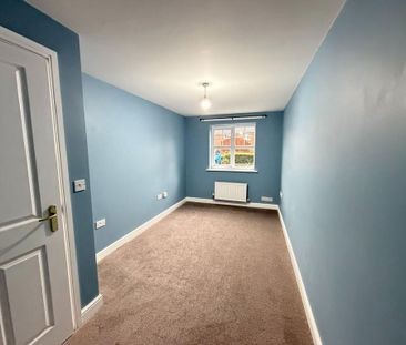 2 bedroom ground floor flat to rent - Photo 3