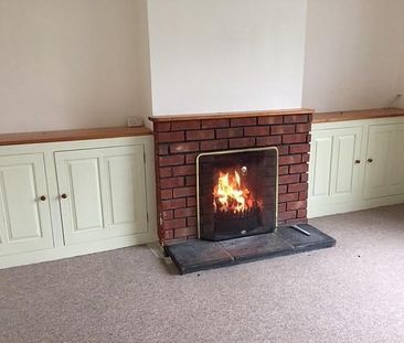 3 bedroom terraced house to rent - Photo 5