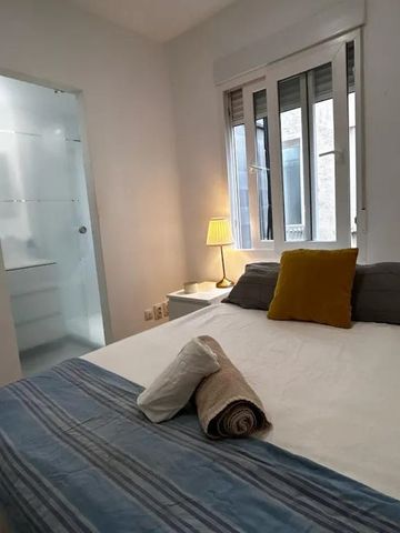 Calle de Fomento, Madrid, Community of Madrid 28013 - Photo 3