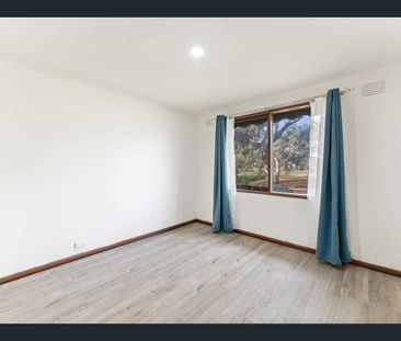 Stunning Family Home - Photo 6