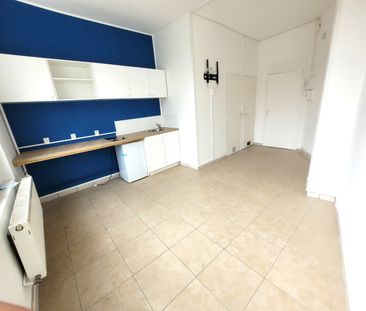 Location Appartement 1 pièce 17m² CALAIS 62100 - Photo 2