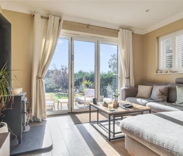 4 bedroom detached house to rent - Photo 1