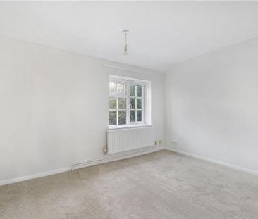 2 bedroom semi-detached house to rent - Photo 3