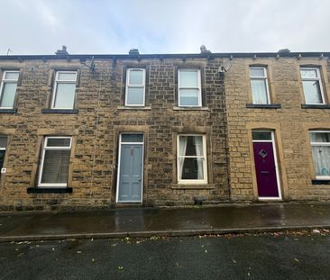 2 bedroom terraced house to rent - Photo 2