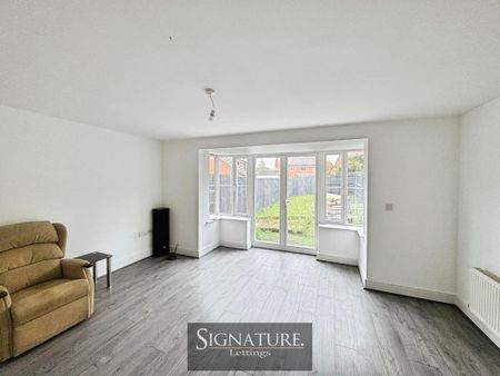 4 bedroom terraced house to rent - Photo 2