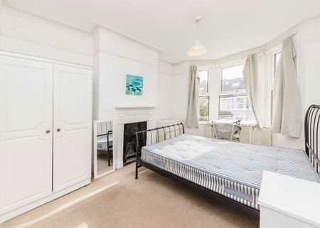 Links Road, SW17 9ED, London - Photo 2