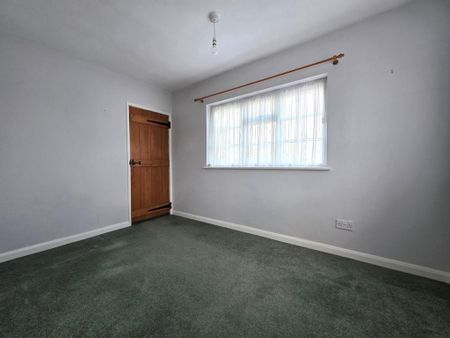 2 bedroom detached bungalow to rent - Photo 2